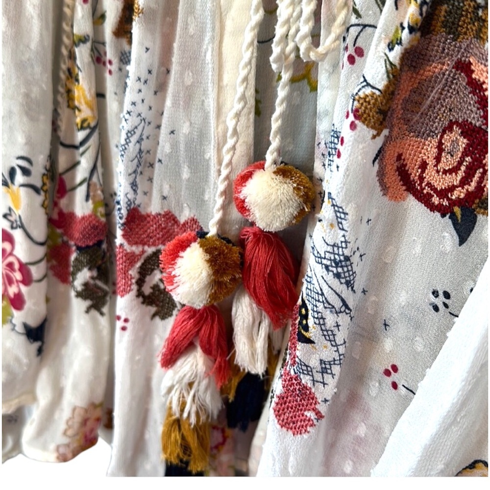 Zara Shrug Open Front Floral Boho Top With Tassels White Neutral Colors Coverup - Picture 3 of 12